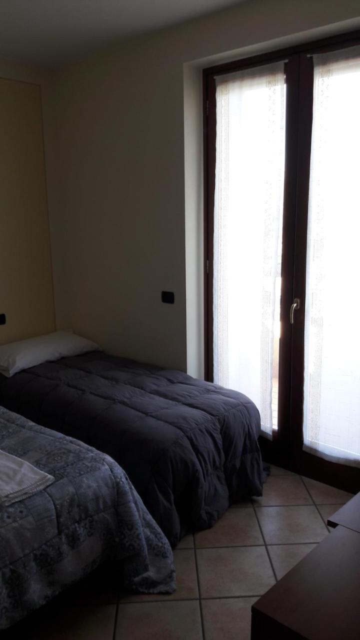 Triple Room,765859267:JPEG